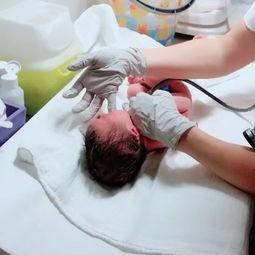 生孩子小视频,温馨育儿小视频回顾